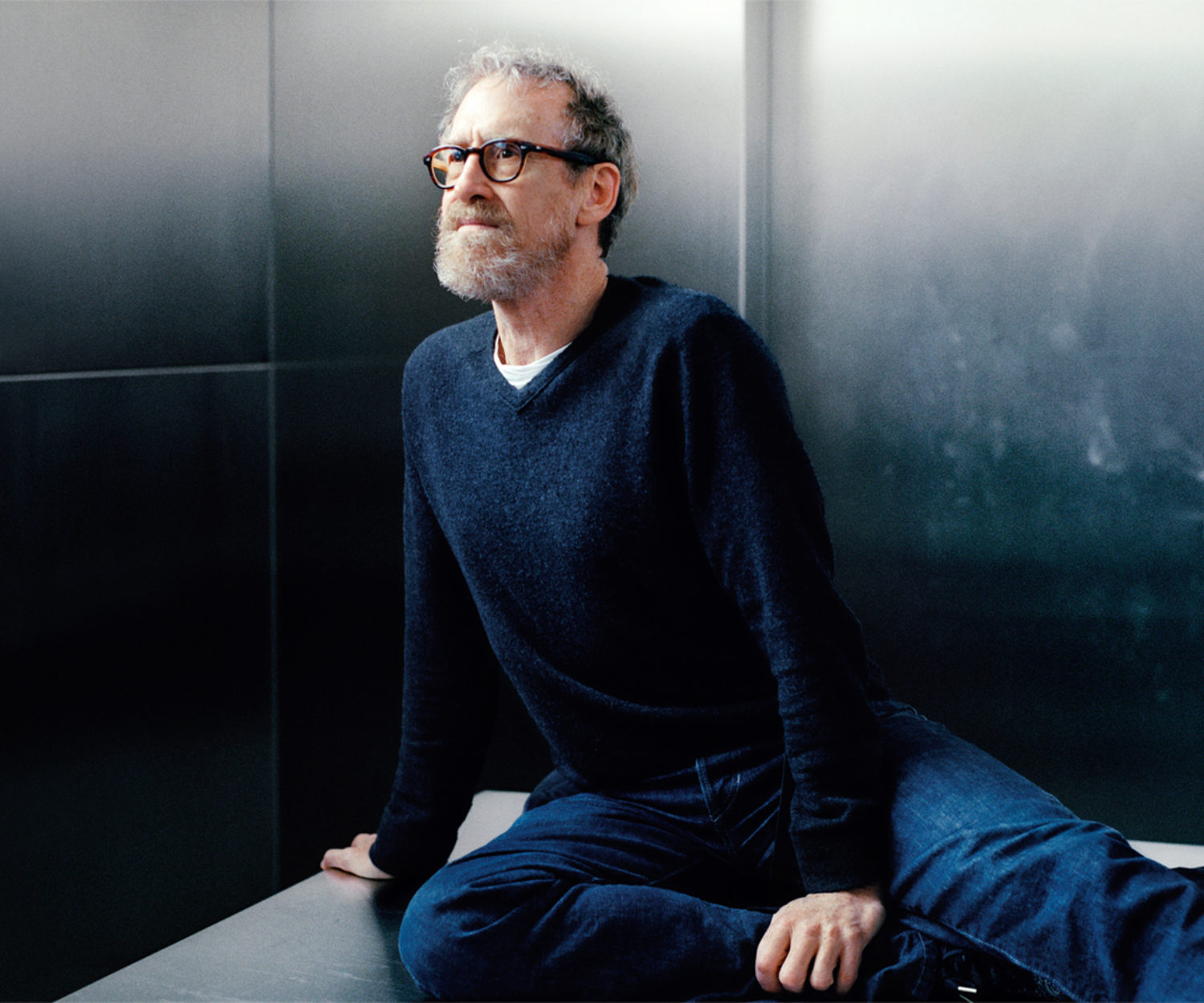 William Forsythe, danseur et chorégraphe américain, photographié le 10 octobre 2017 à la Galerie Gagosian au Bourget par Mathieu Zazzo