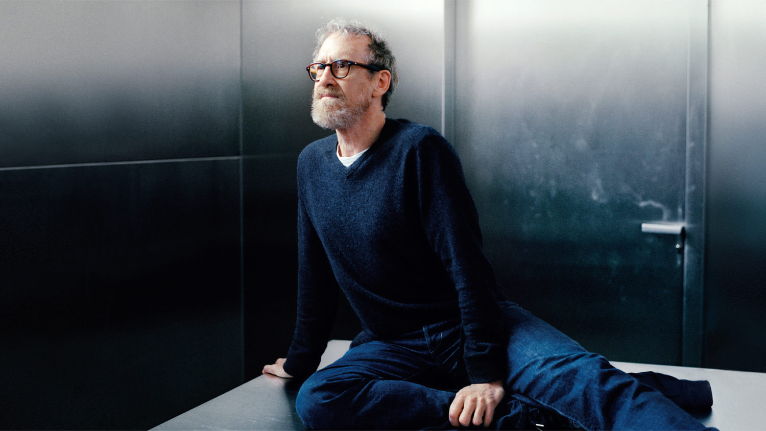 William Forsythe, danseur et chorégraphe américain, photographié le 10 octobre 2017 à la Galerie Gagosian au Bourget par Mathieu Zazzo